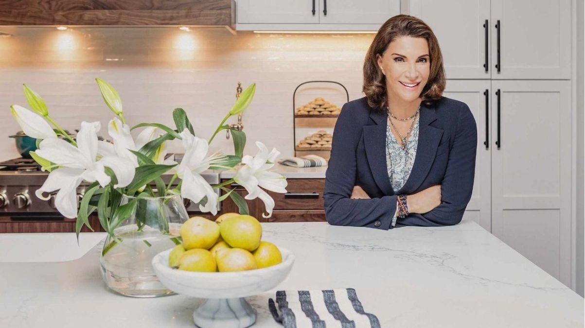 hilary farr hilary farr