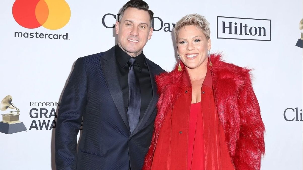 carey hart and pink carey hart and pink