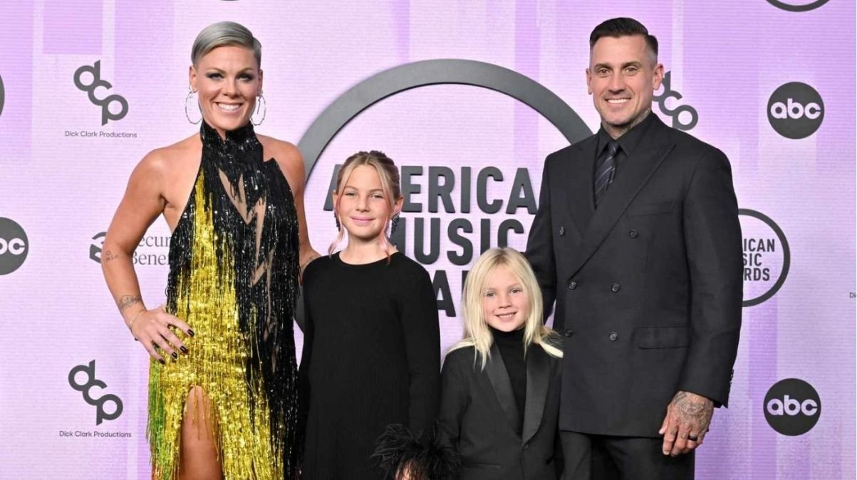 carey hart and pink carey hart and pink