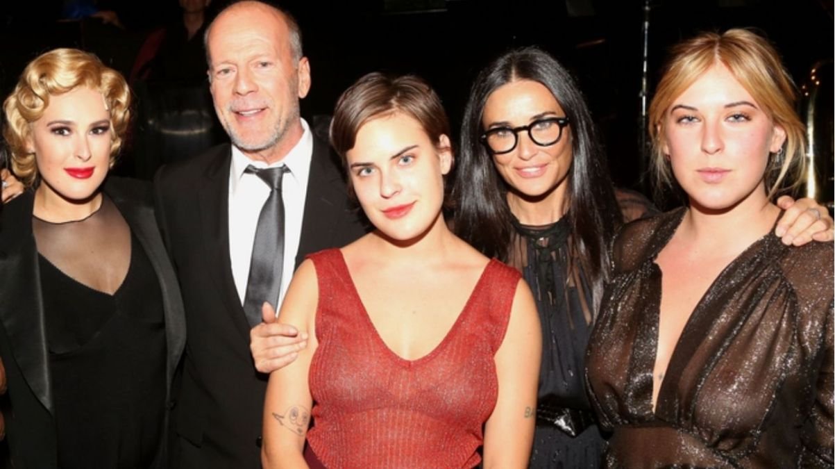 how old is demi moore how old is demi moore